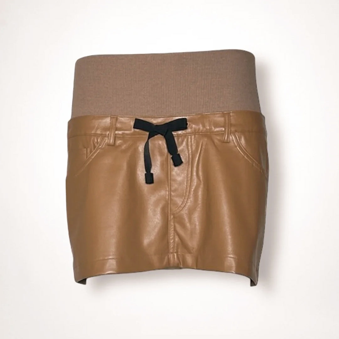 【COGTHEBIGSMOKE】KATIE MINI SKIRT / VEGAN LEATHER CARAMEL